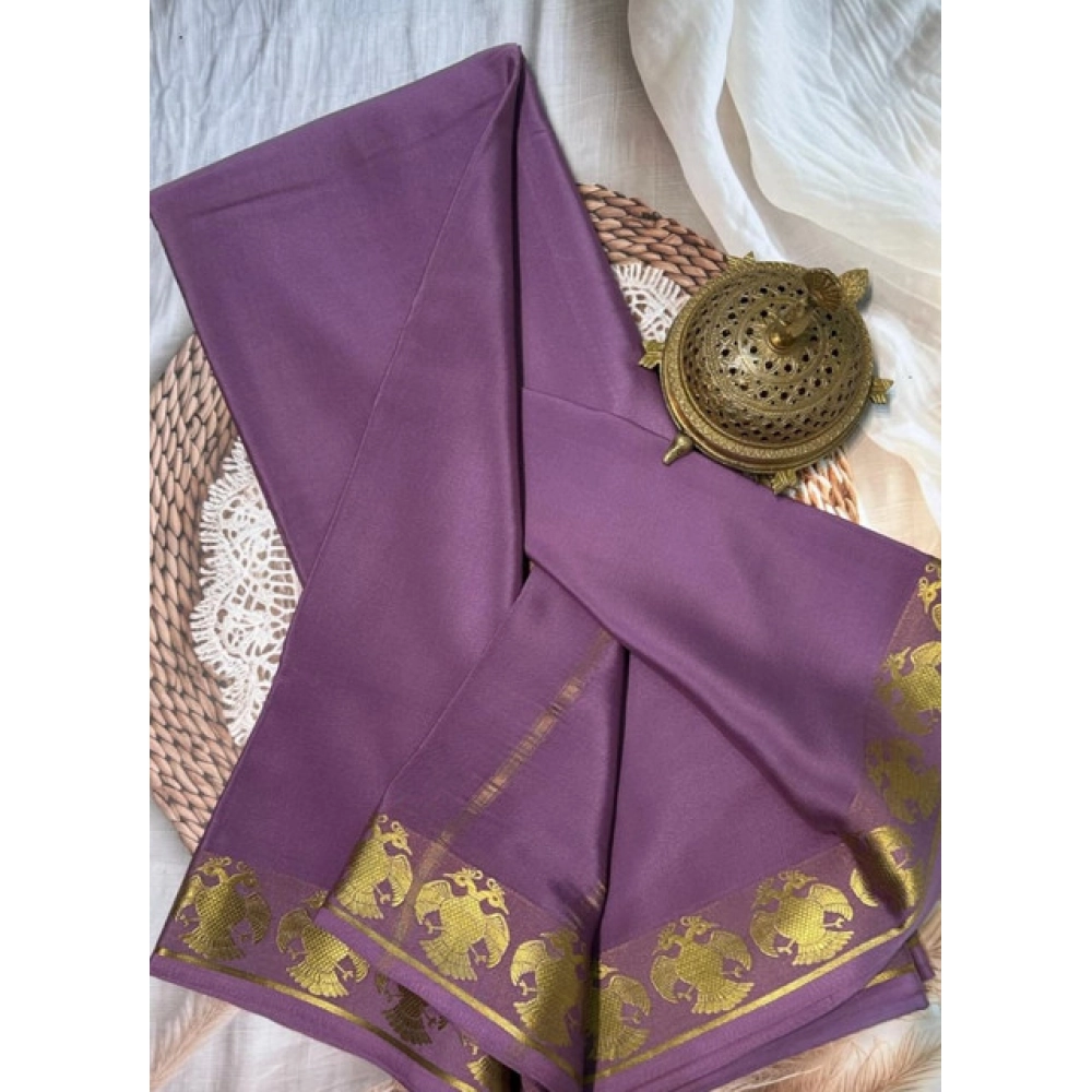 Generic Women's Crepe Chit Pallu Solid Saree With Unstitched Blouse 5.5Mtr (Lavender) - Image 2